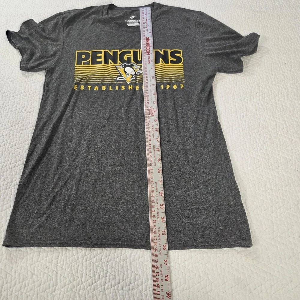 Pittsburgh Penguins Established 1967 Graphic T-Shirt S